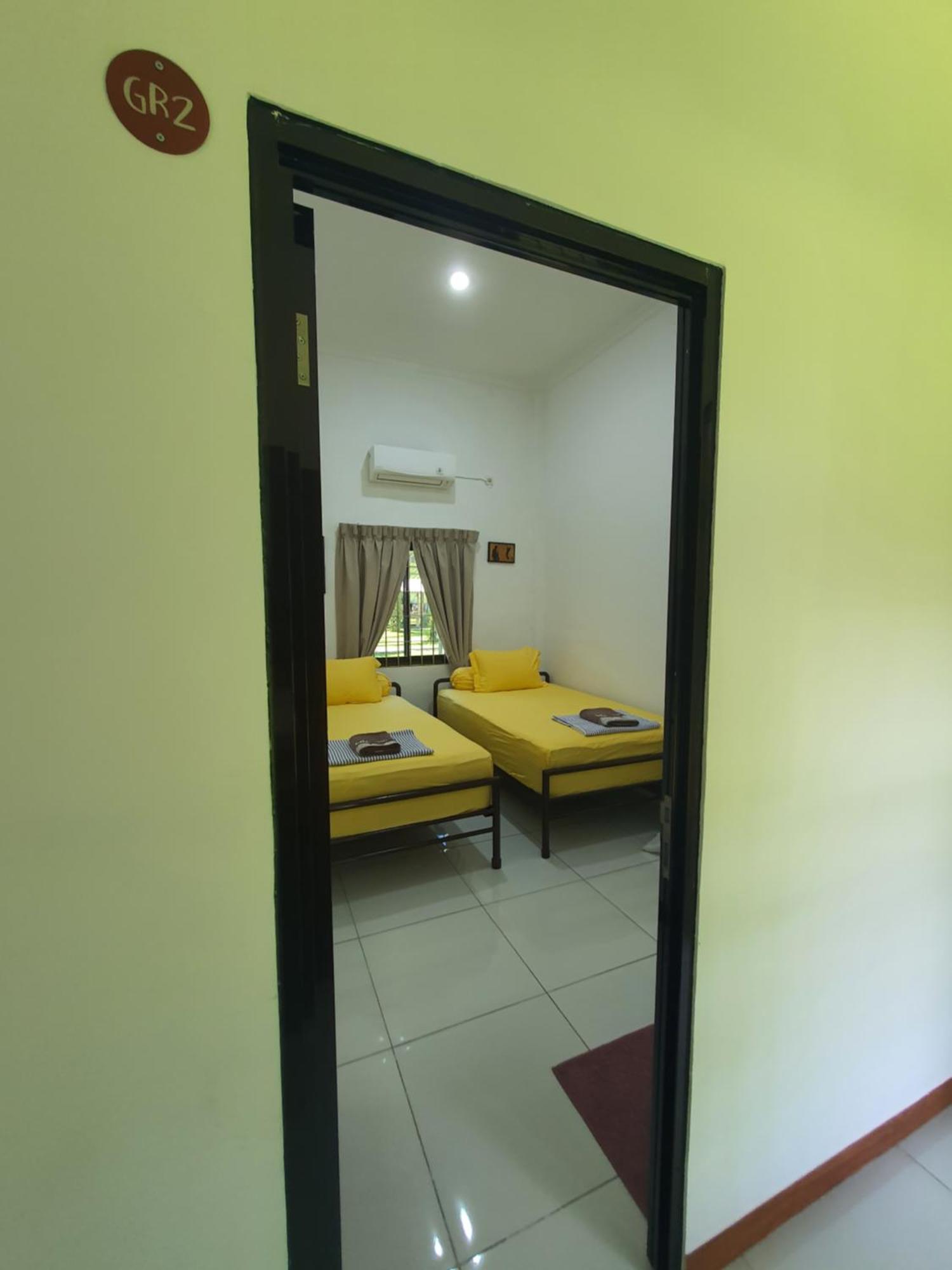 Mb Camp Singkil Hotel Gosongtelaga Exterior foto
